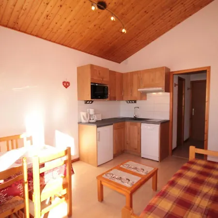 Cosy 2 Pieces - Balcon Sud, Parking, Pied Des Pistes - Fr-1-293-122 Apartment *